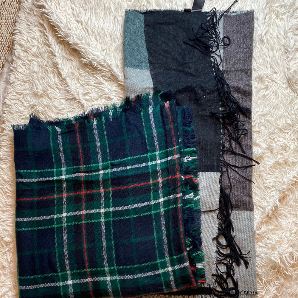 H&M• Wraps